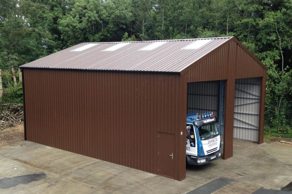 12.2m x 9.2m, 4m walls Bronze Range Unit with 25mm roof insulation