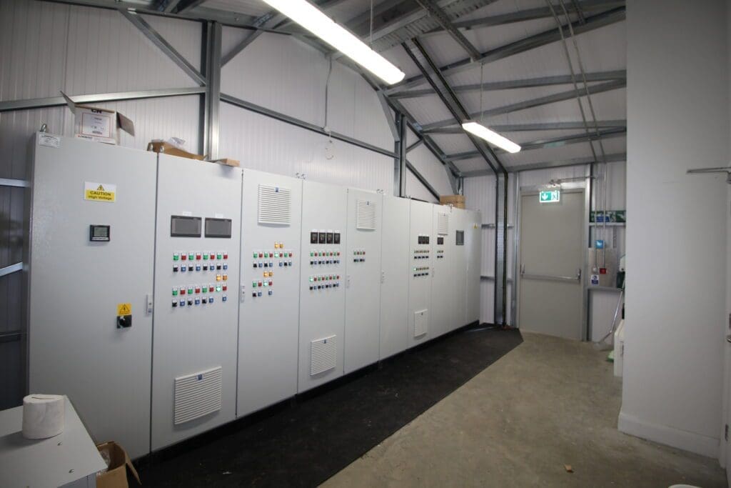 internal pumphouse by Shanette
