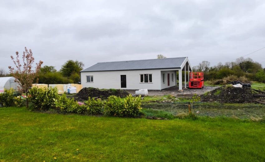 3 Bedroom steel garden chalet