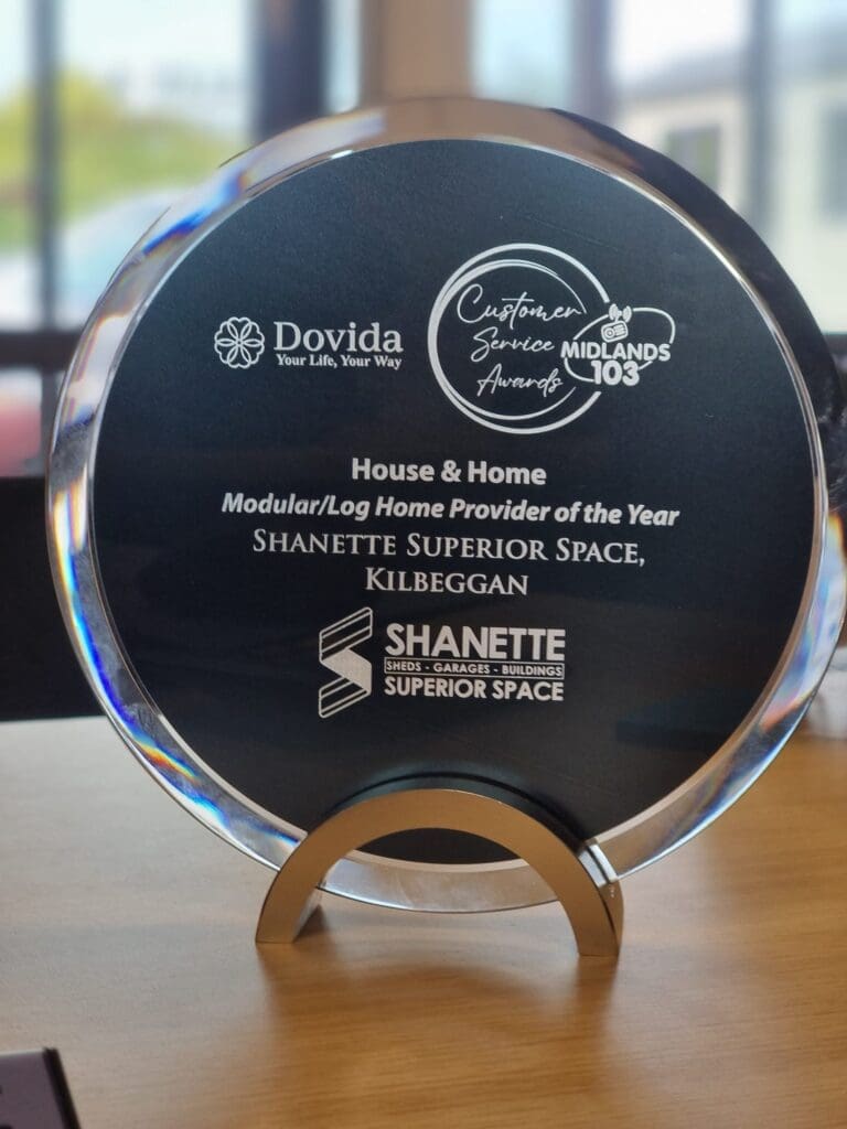 Shanette Superior Space wins customer service award!